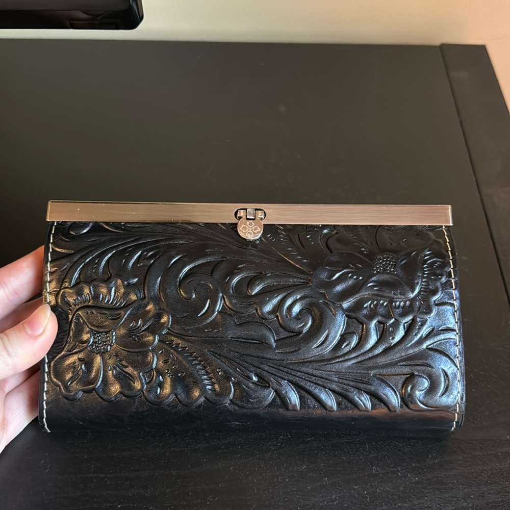 Patricia Nash Wallet Cauchy Leather